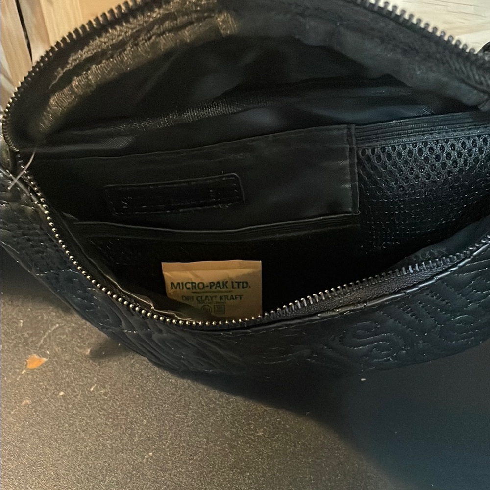 Stylish Black Quilted Women's Bag - Picture 2 of 2